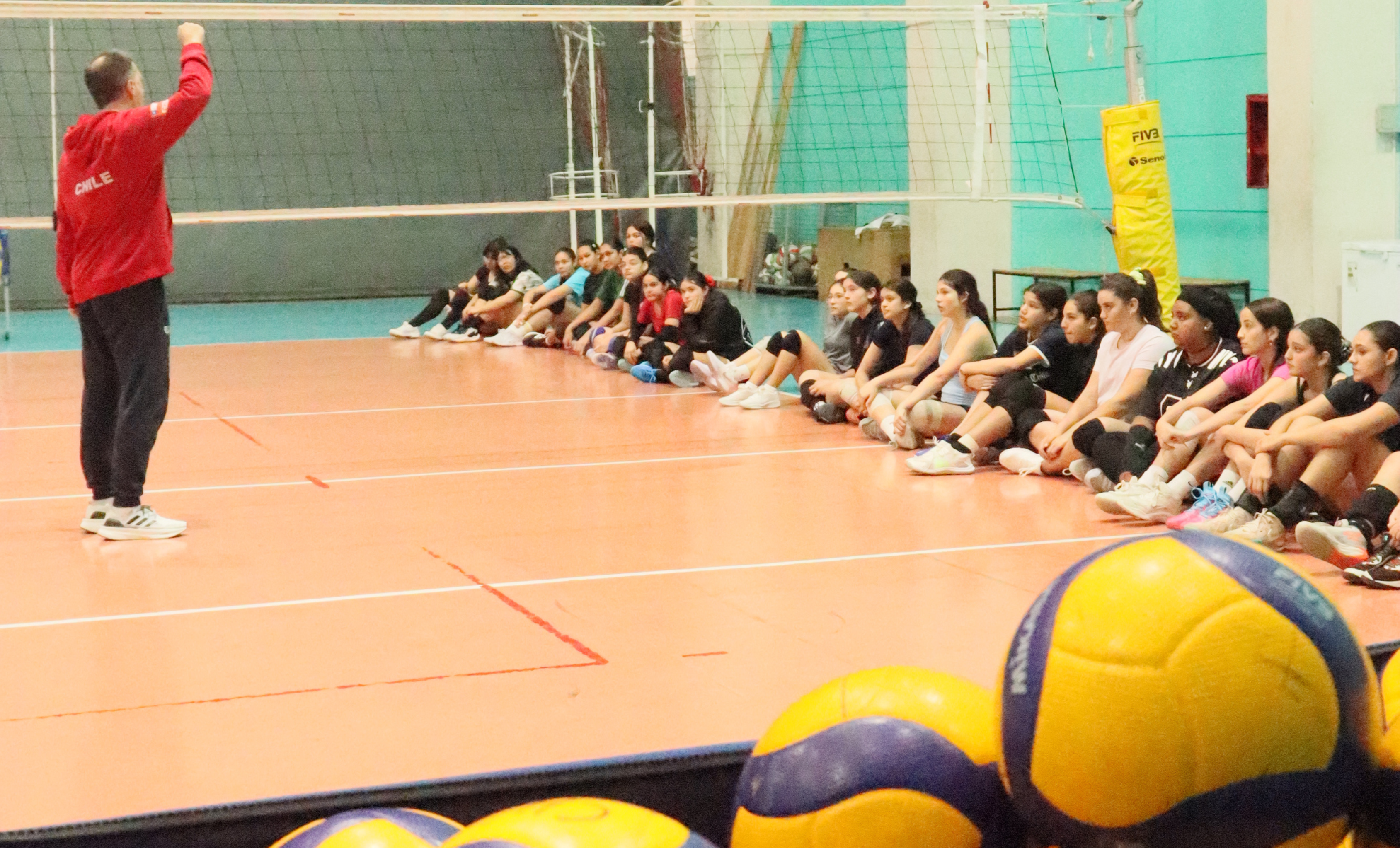 FEVOCHI ABRE INSCRIPCIONES PARA EL CURSO NACIONAL DE ENTRENADORES NIVEL 2 2026